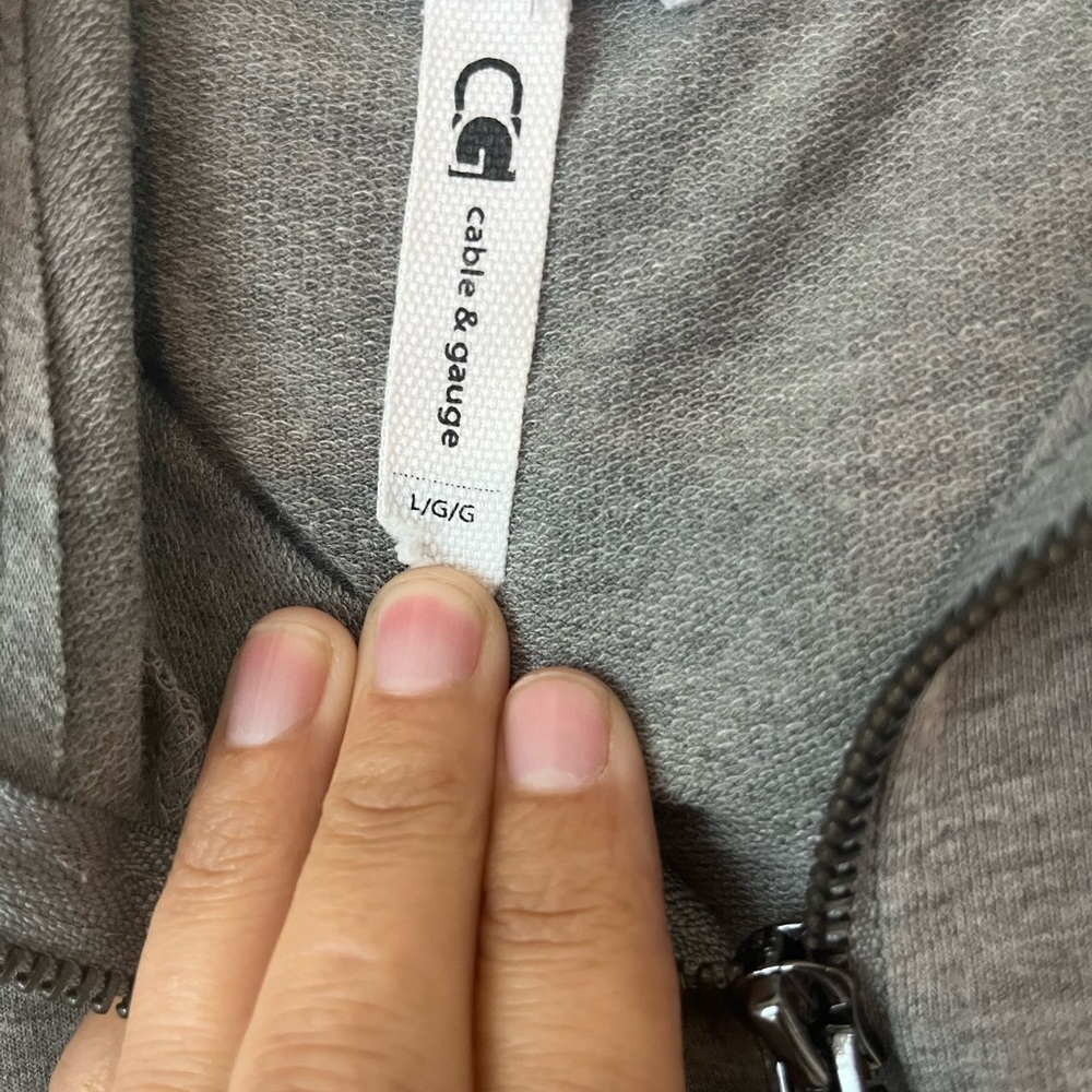 Gray hooded dress - Picture 4 of 5